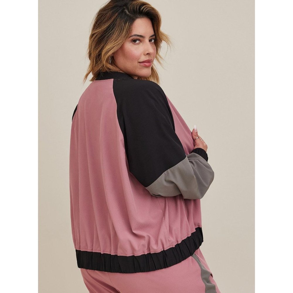 Torrid NWT LoveSick Color Block Bomber Stretch Woven Mauve Wash size 30/6X - Picture 2 of 9